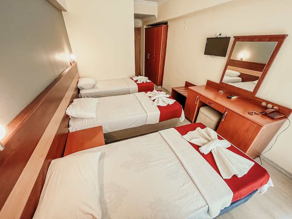 First Class Hotel 15/59