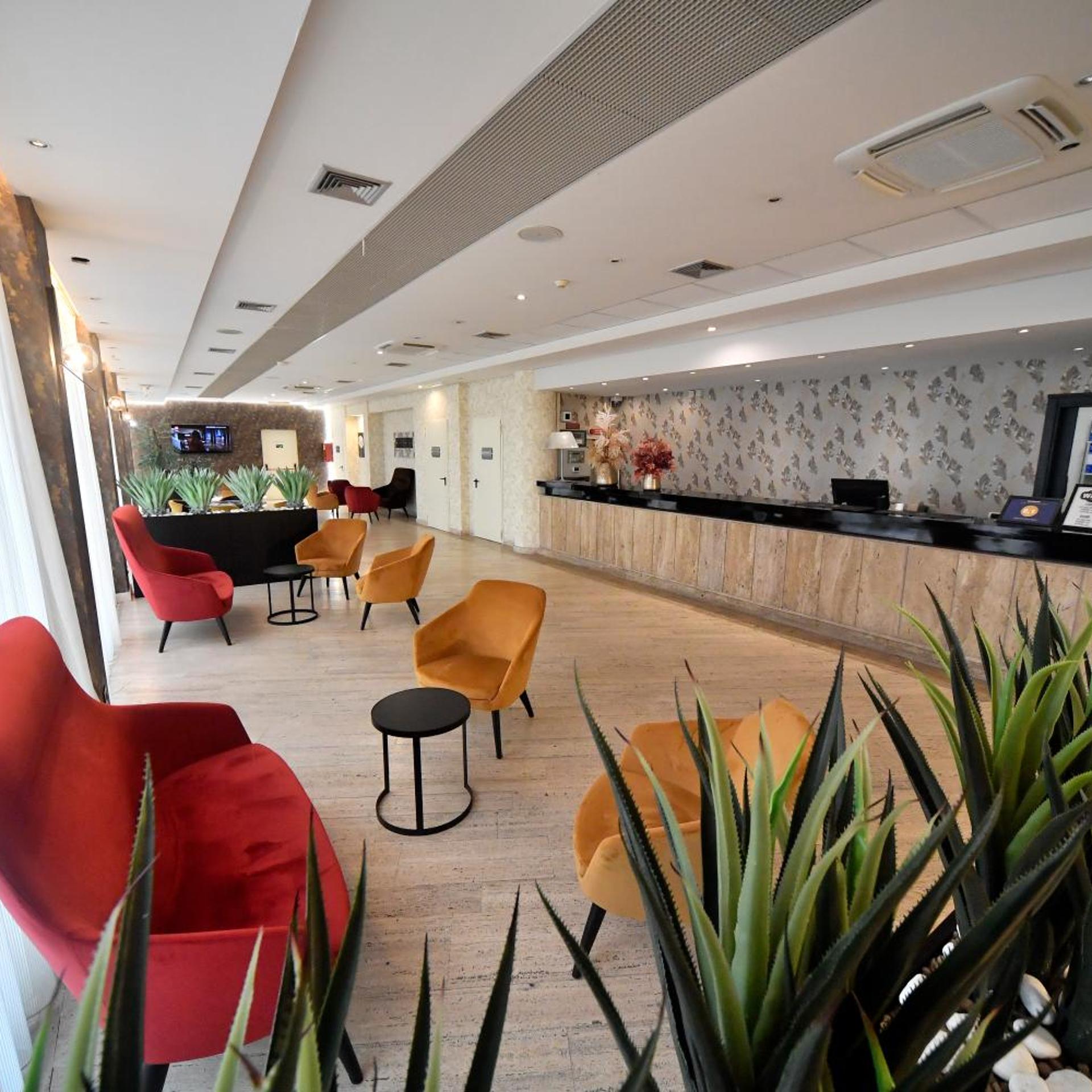 Palace Inn 16/56
