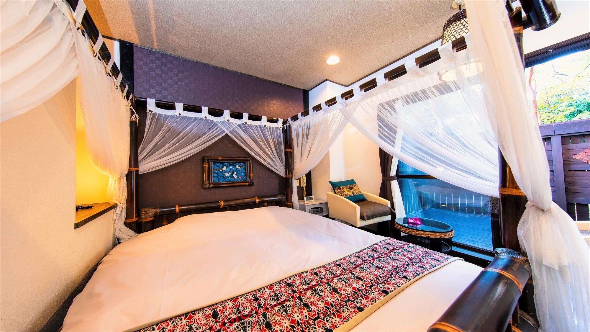 Canopy, Queen Bed, Annex, Main Building