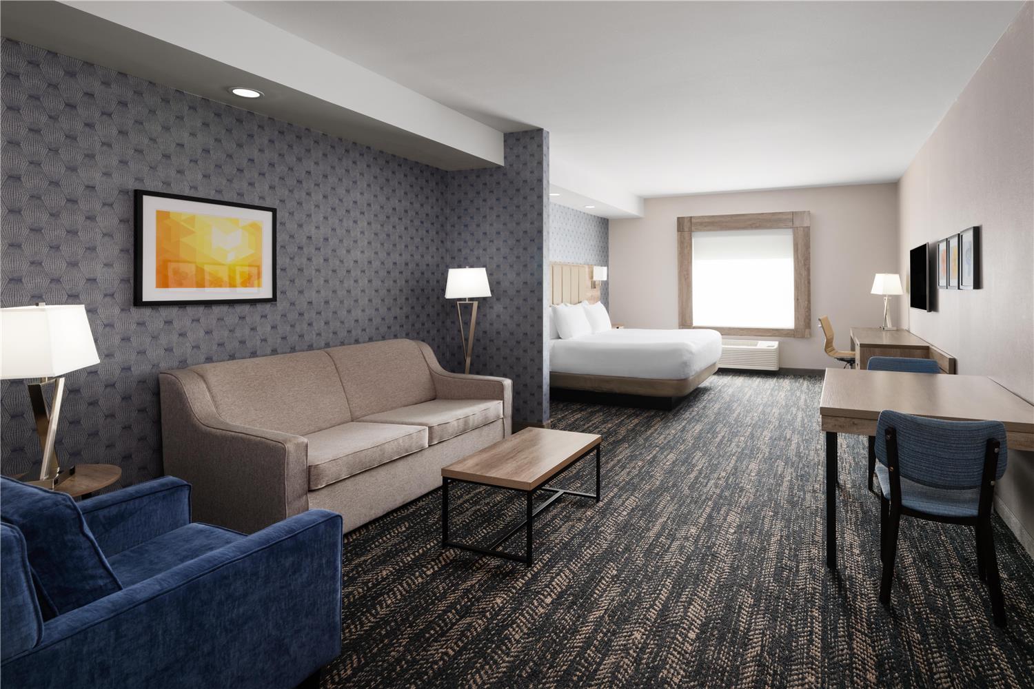 جناح تنفيذي بسرير كينج مع أريكة بمطبخ، Best Western Premier Executive Residency Medicine Hat 2/3