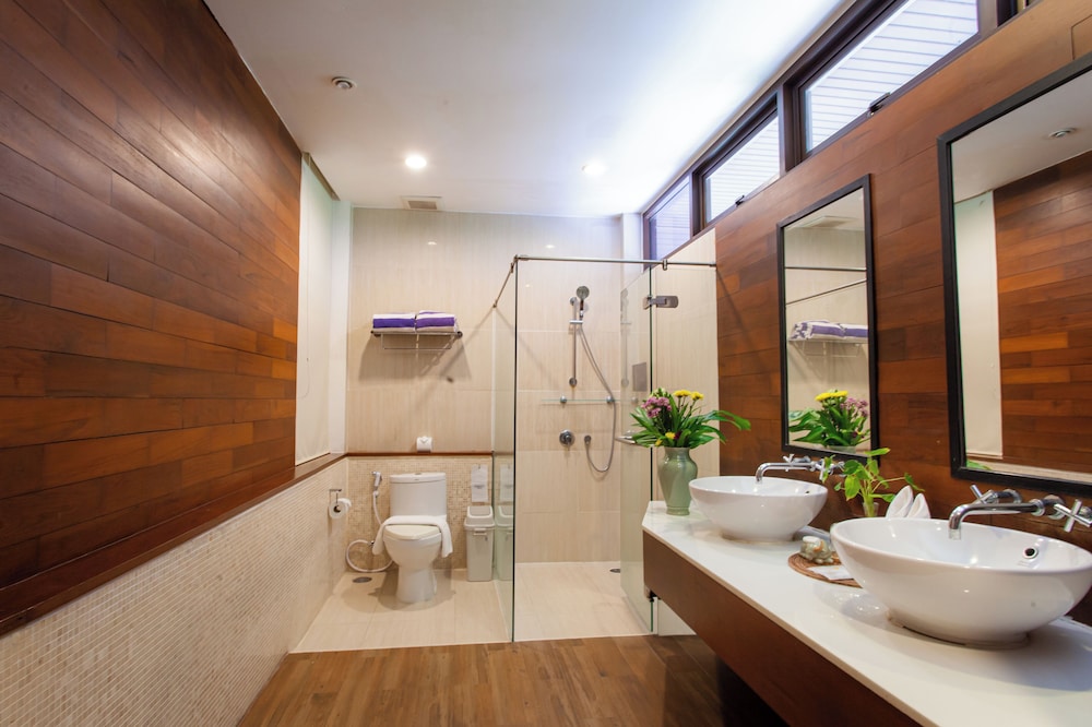 Baan Krating Phuket Resort 72/73