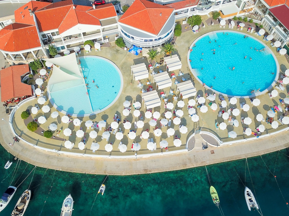 Hotel Katarina 59/73