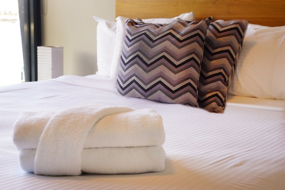 Accent Accommodation at Docklands Melbourne 12/50