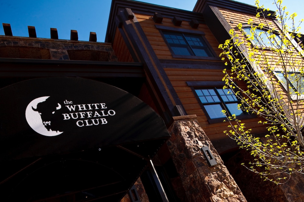 White Buffalo Club 6/80