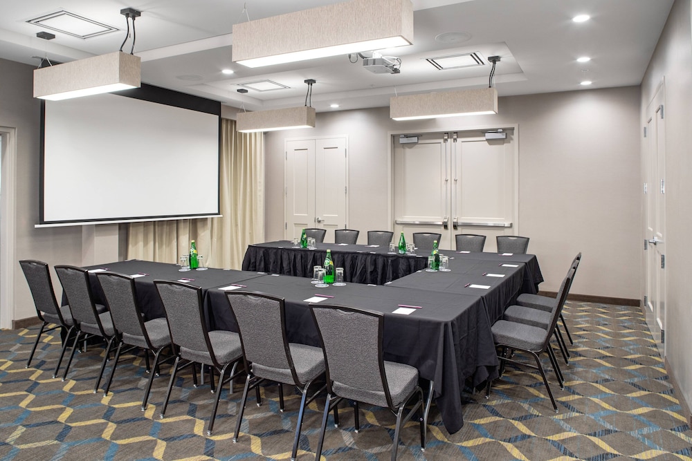 Residence Inn By Marriott Toronto Mississauga West 37/42