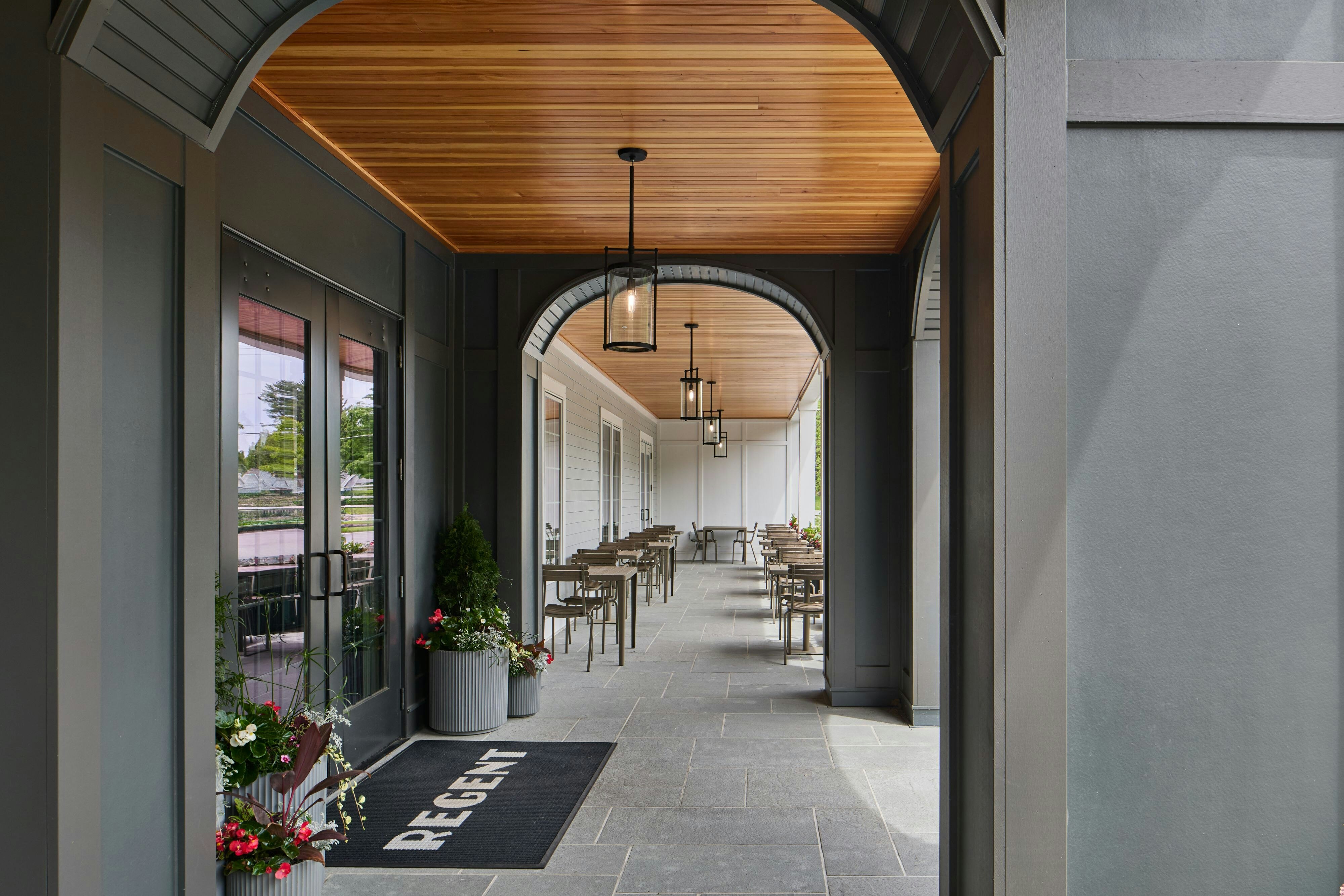 Longfellows Hotel & Restaurant 9/35