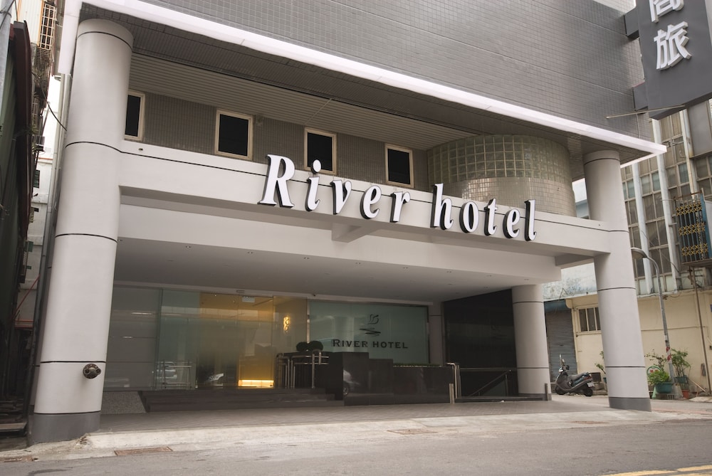 The Riverside Hotel Esthetics 6/60