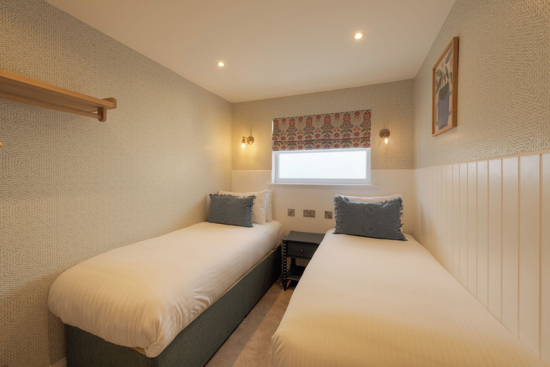Garden, Twin Beds, Small, Annex