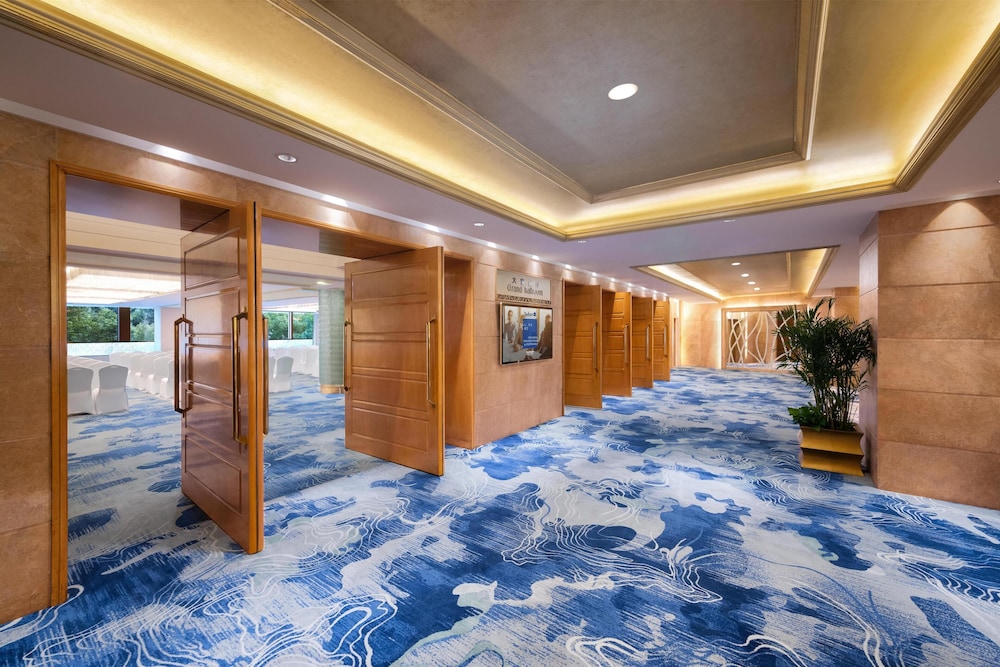 Radisson Blu Hotel Shanghai New World 32/71