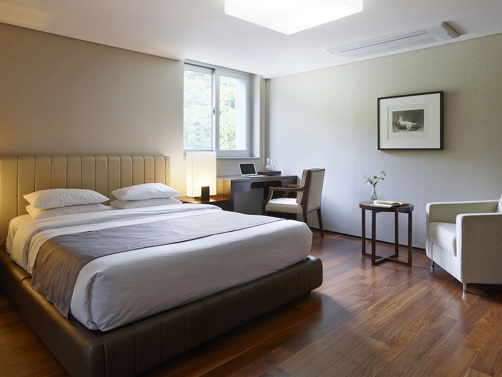 The Suites Hotel Namwon 17/75