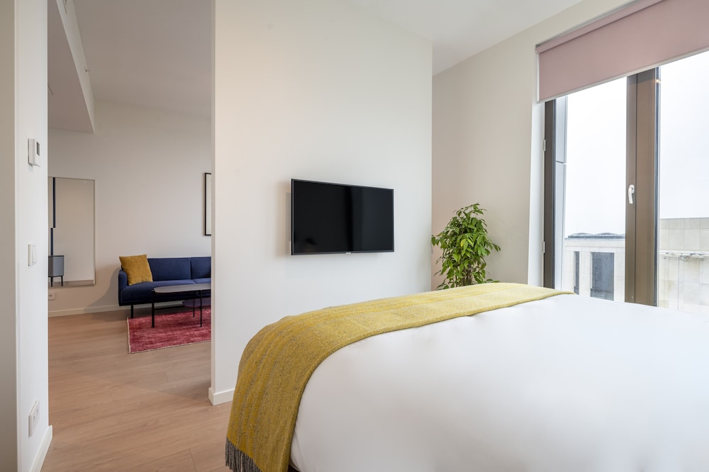 PREMIER SUITES PLUS Amsterdam 15/43