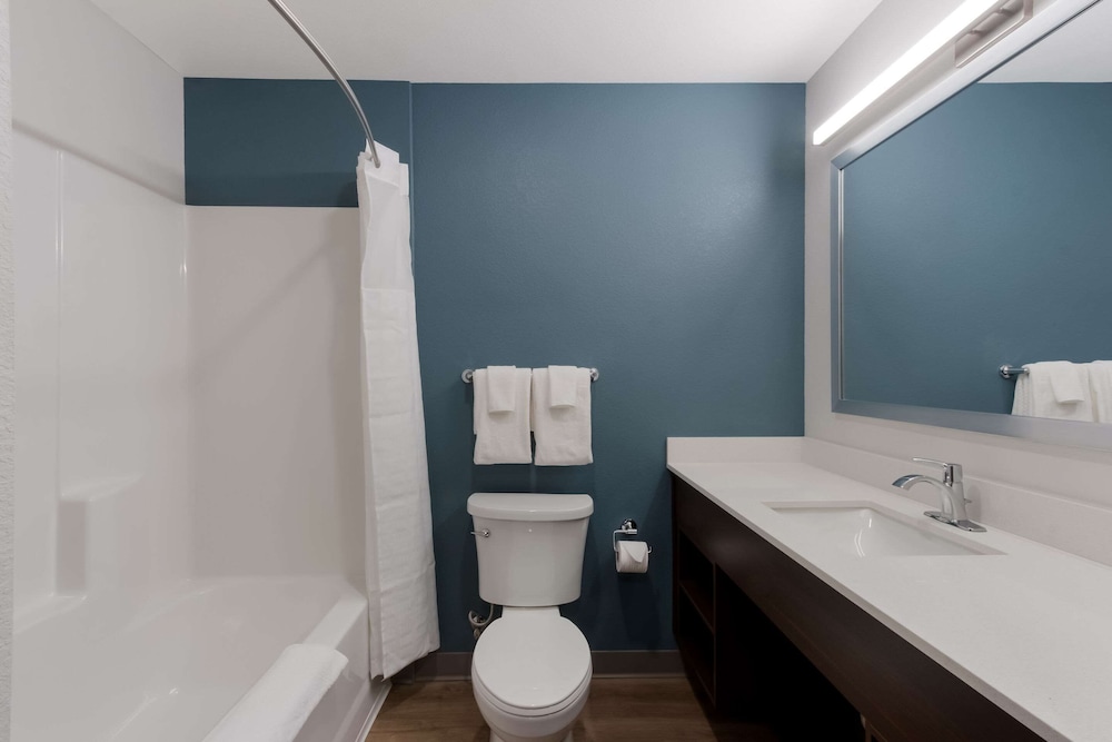 WoodSpring Suites Chandler Airport 16/17