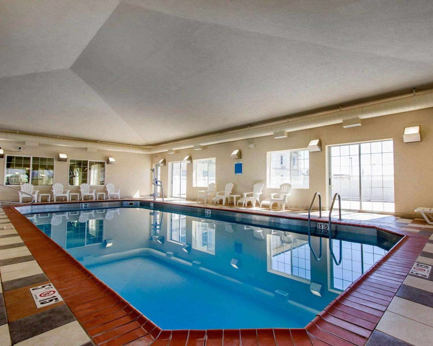 Sleep Inn & Suites Evansville - Casper 12/20