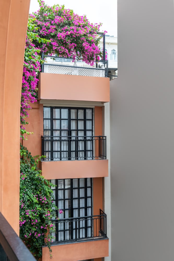 HOTEL POONAM HAVELI 2/50
