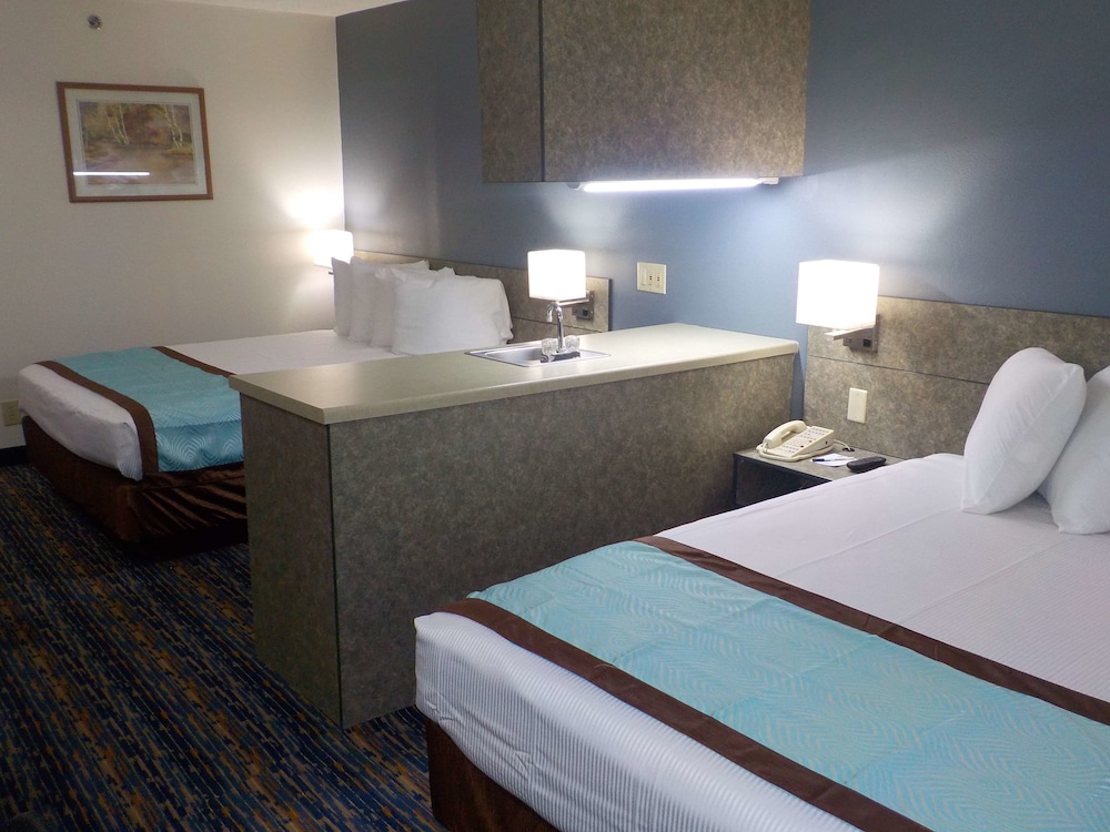 MJ Inn & Suites Marienville 5/20