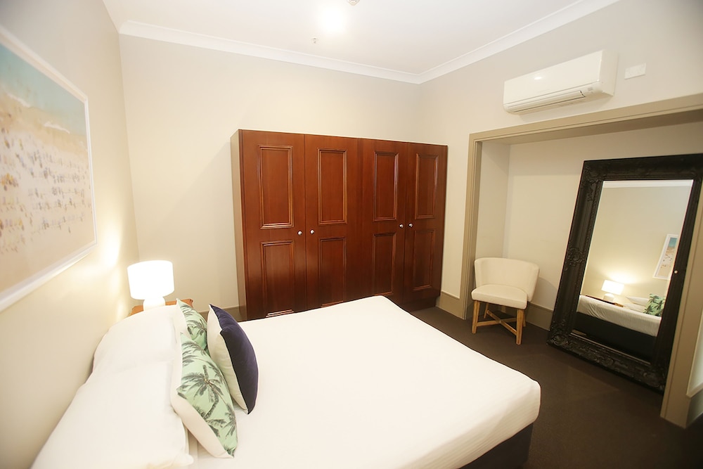 2 BEDROOMS, FAMILY SUITE