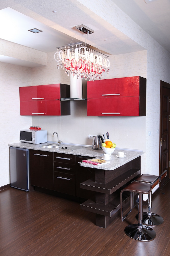 Darhan Boutique Hotel 63/69