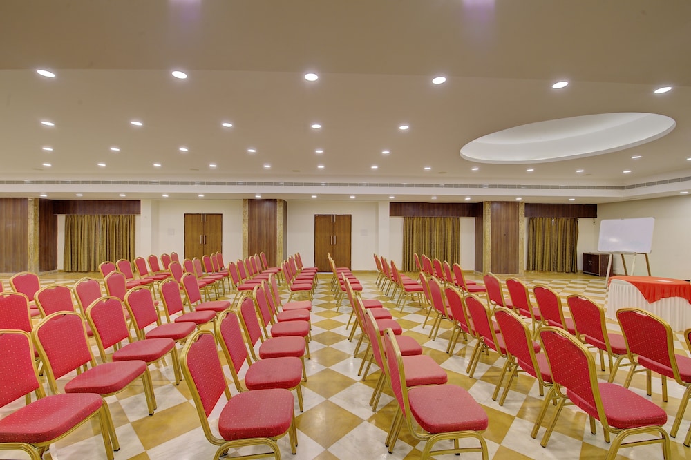 HOTEL KHANVEL RESORT 34/50