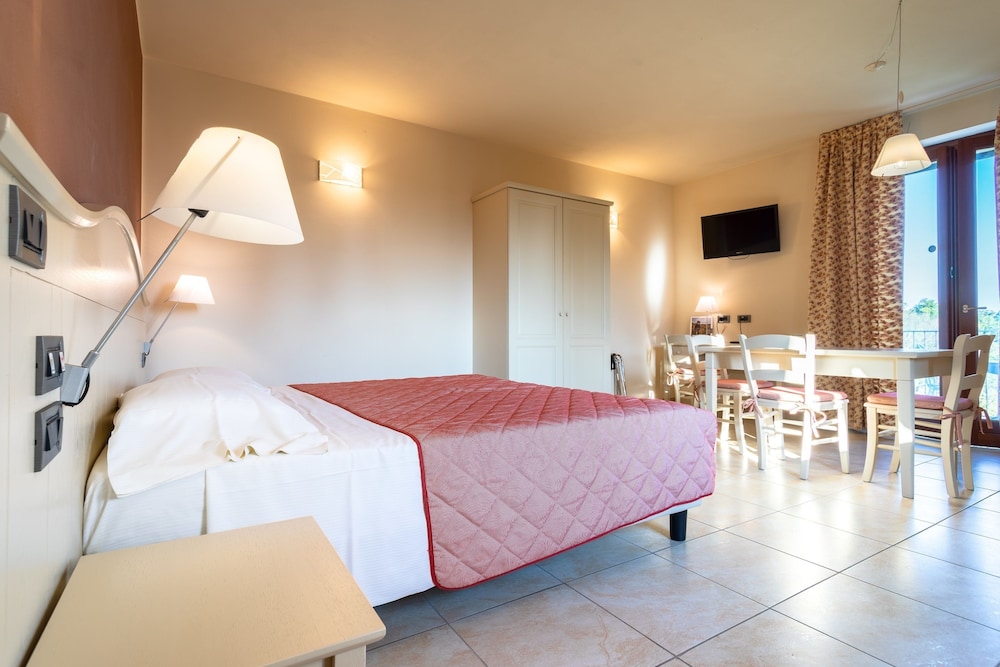 Ariotto Village 33/51