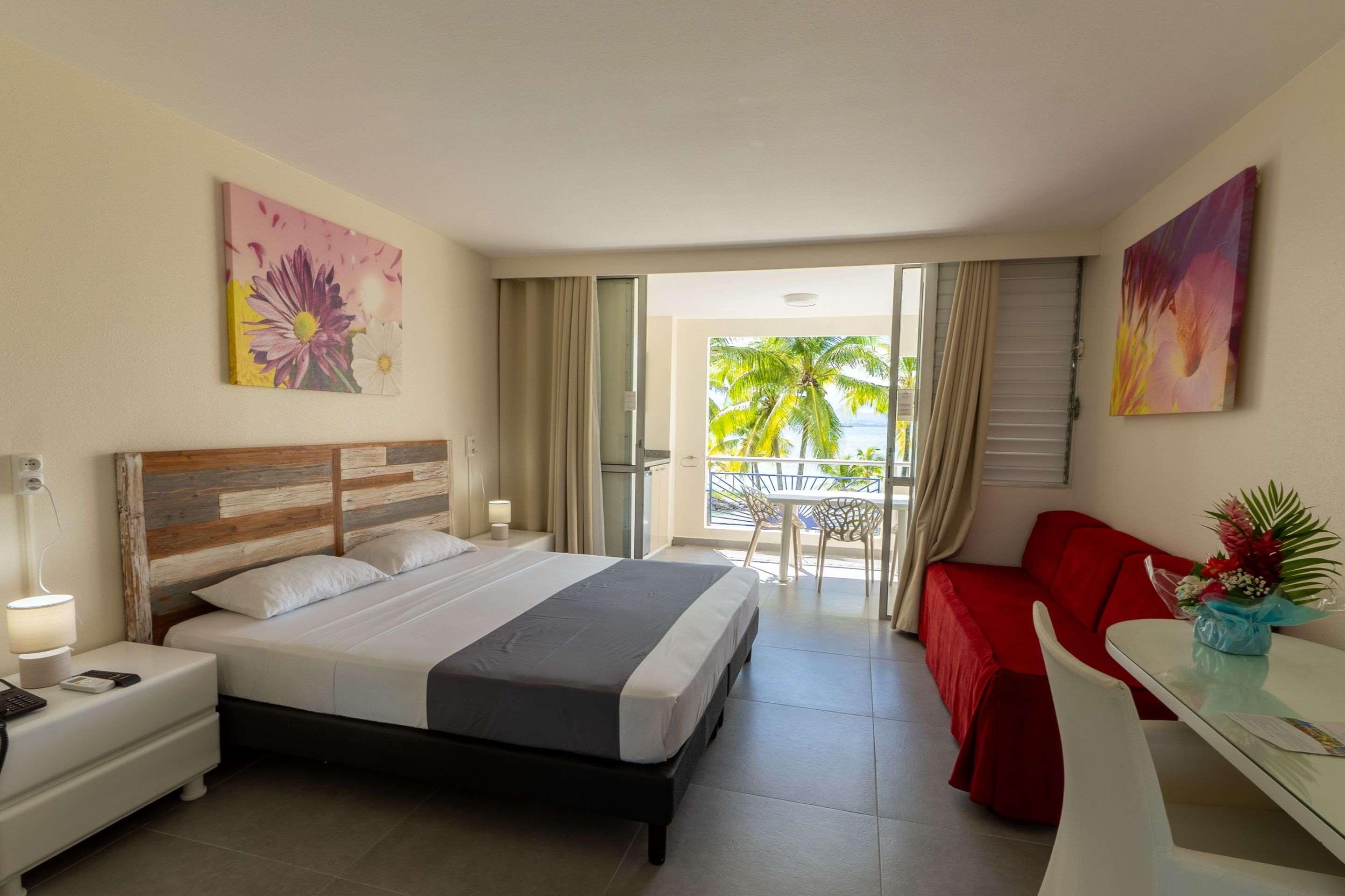 Studio, Double Bed, Garden or Pool View