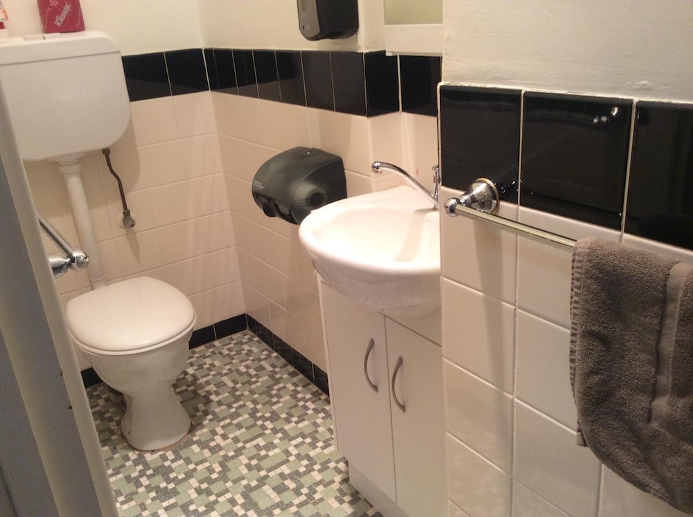 The New Whyalla Hotel 15/33