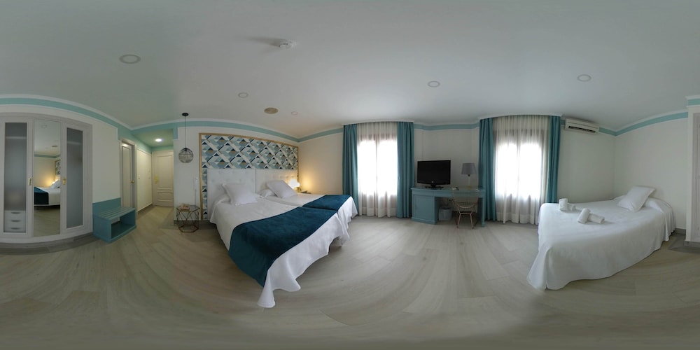 Hotel Dona Blanca 13/33