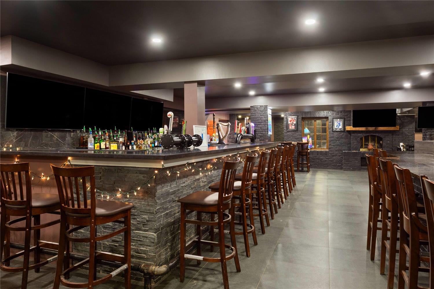 Travelodge by Wyndham Lindsay 16/19
