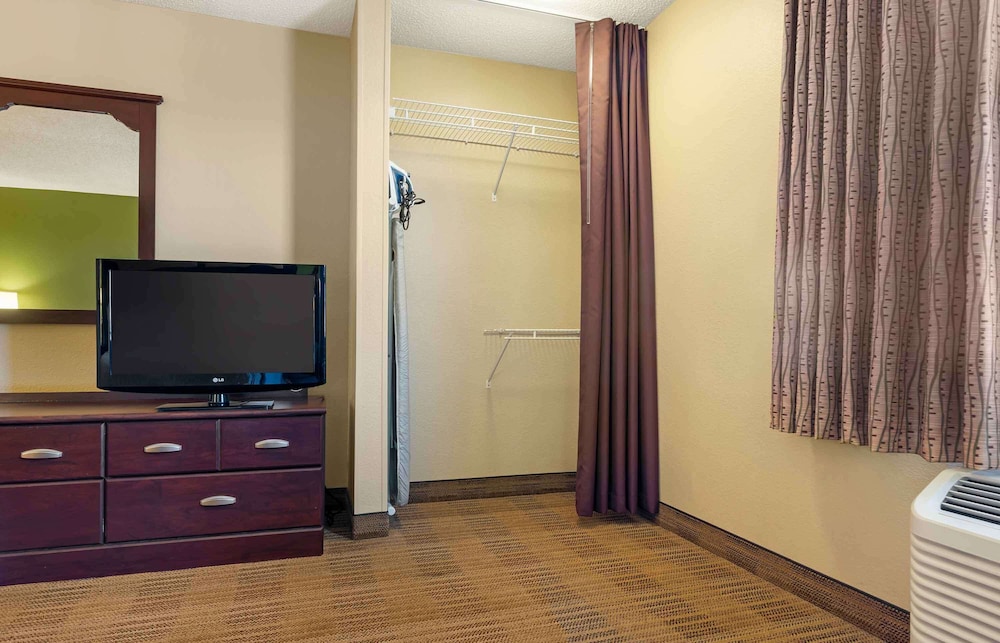 Extended Stay America Reno - South Meadows 48/59
