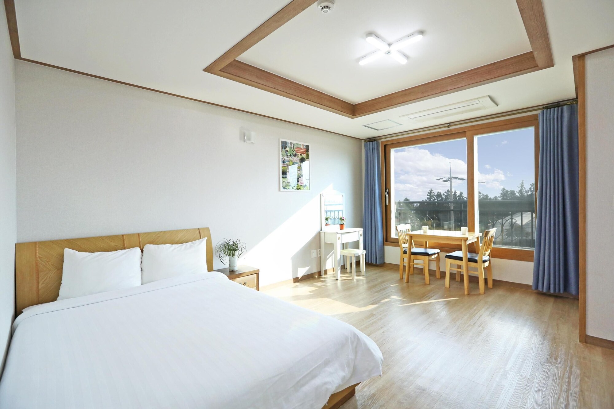 1 Bedroom, Bathtub, Basic, Studio, Double Bed