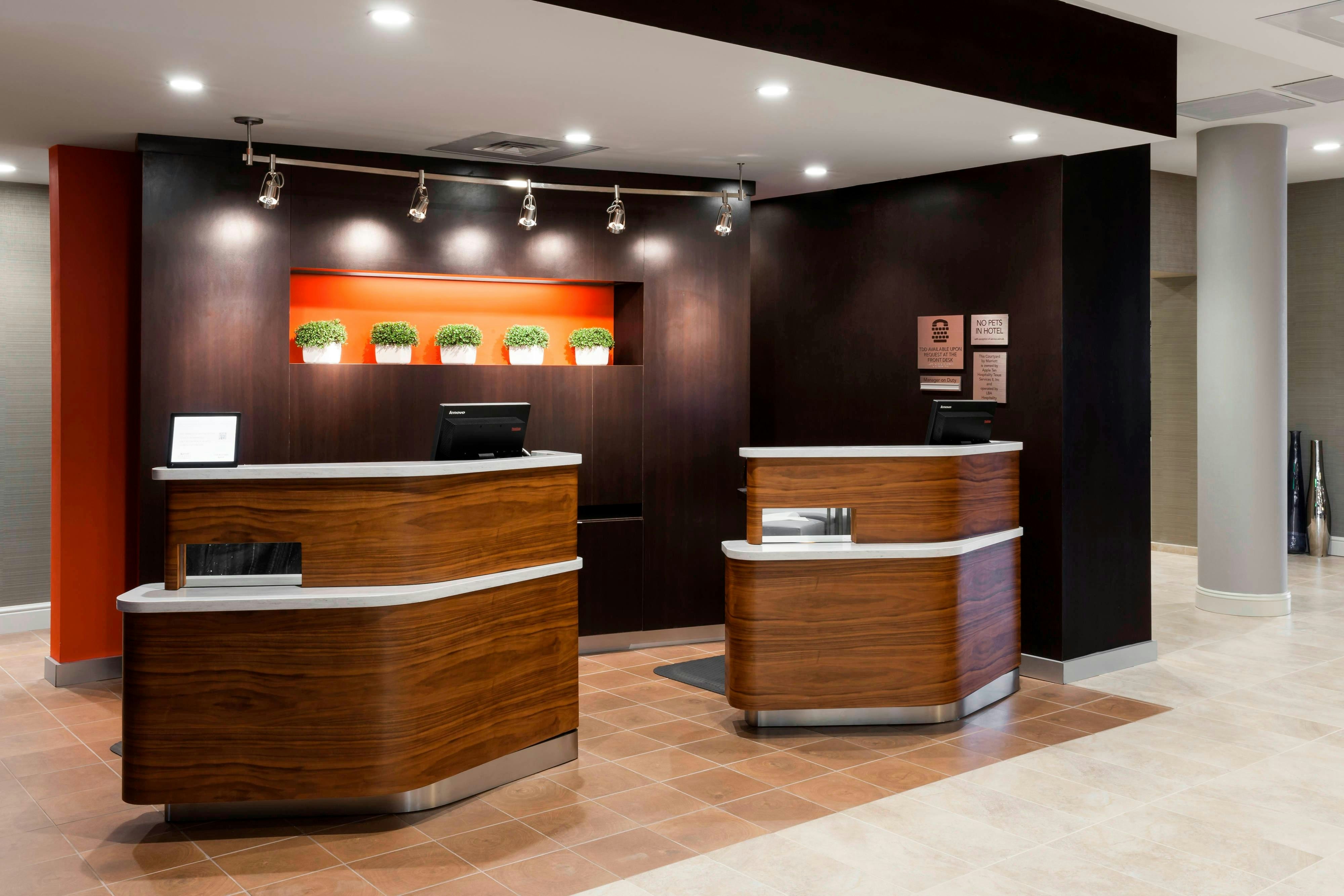 Courtyard by Marriott Houston North/Shenandoah 4/14