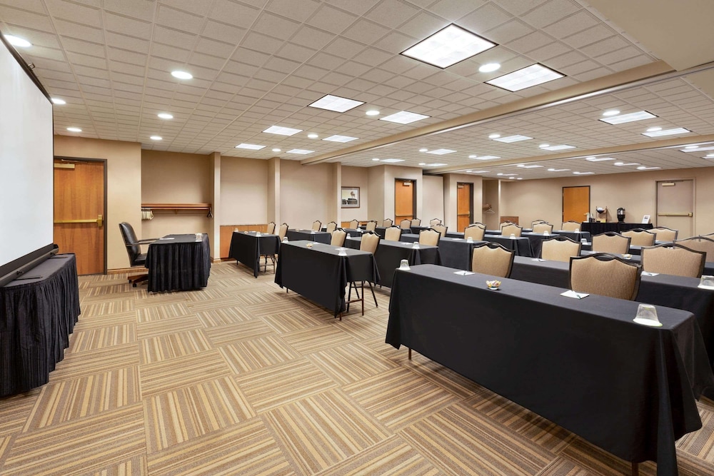 Wingate by Wyndham Greenwood Village/Denver Tech 41/47