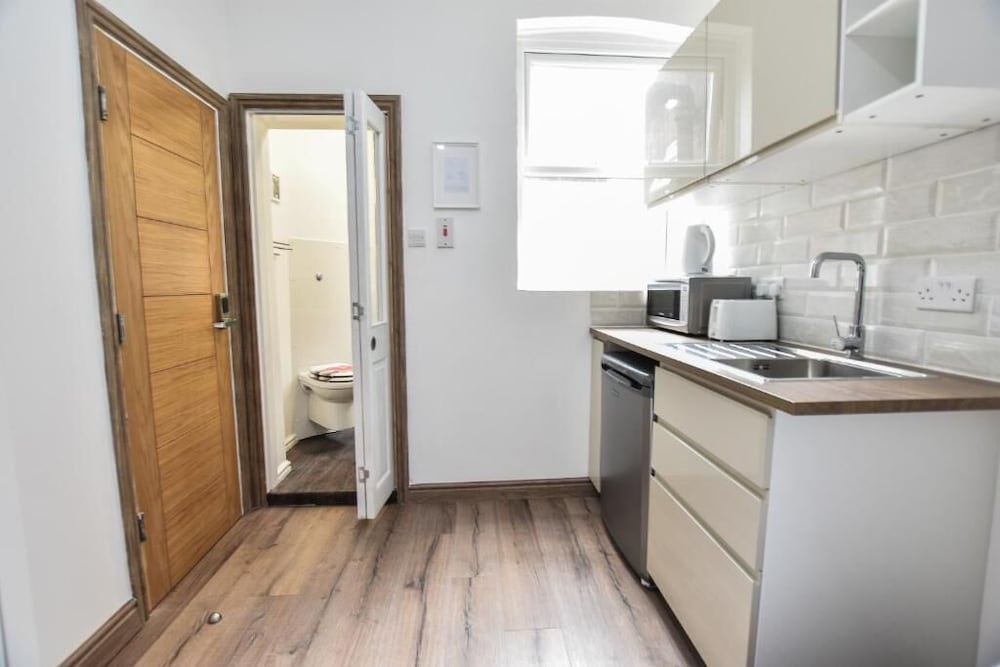 OYO Regency Guest House Manchester North 42/43