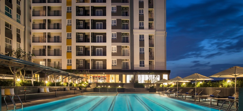 Citadines Central Binh Duong 1/75