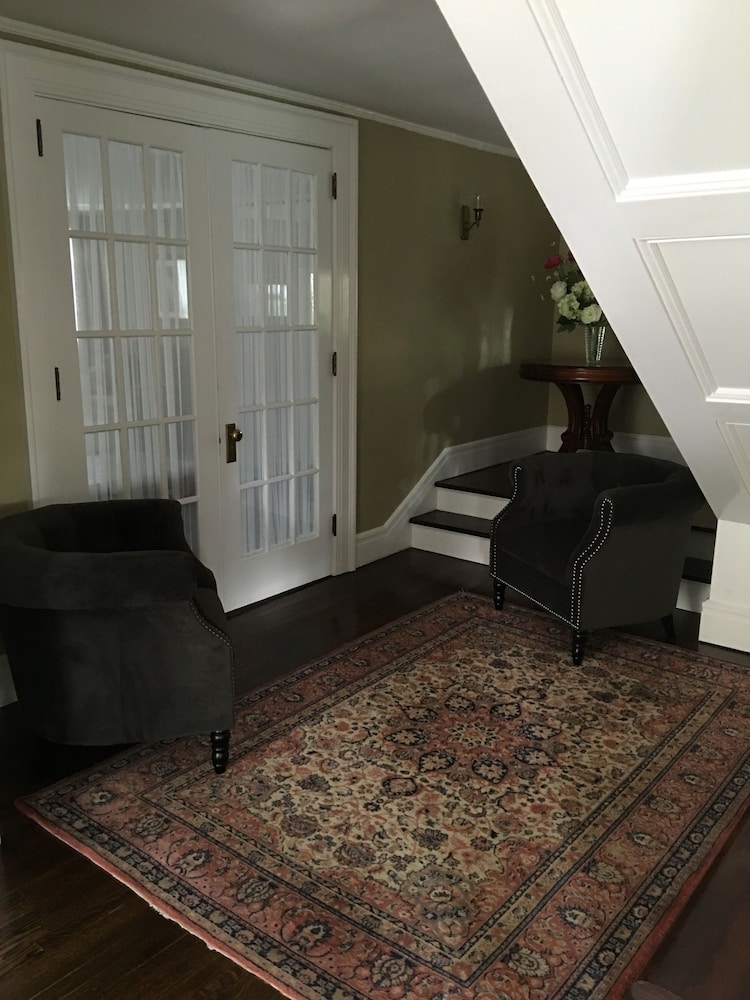 Baldwinsville Bed and Breakfast 5/62