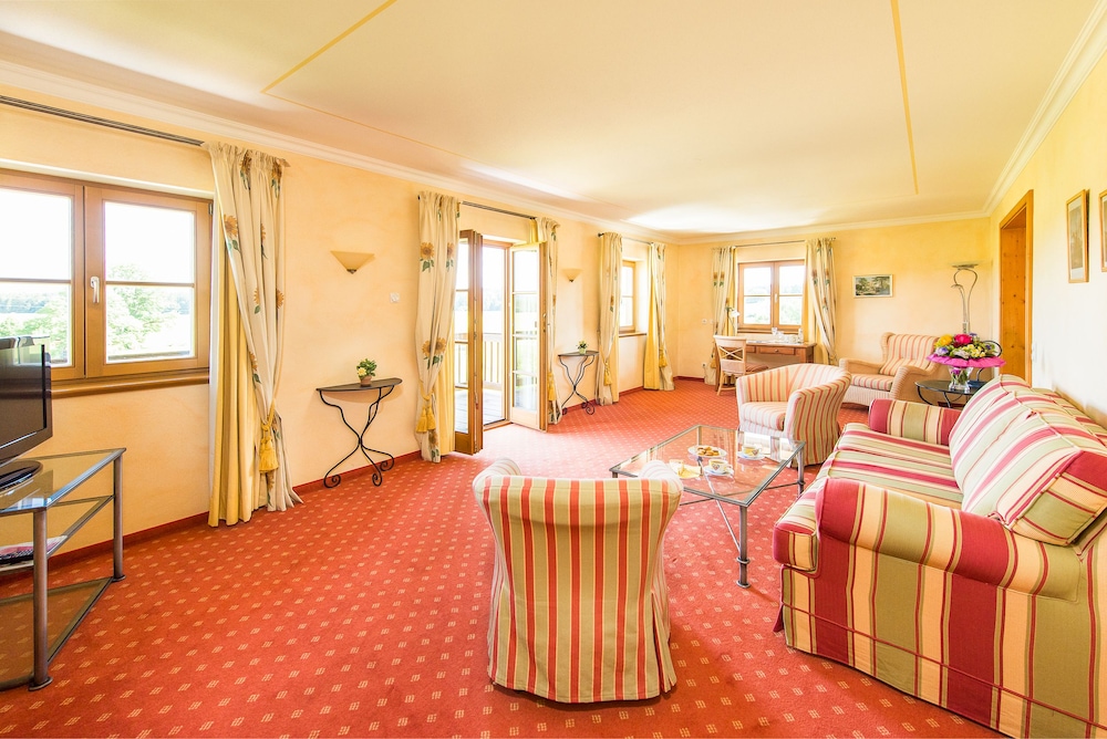 Hotel Und Landgasthof Altwirt 20/43