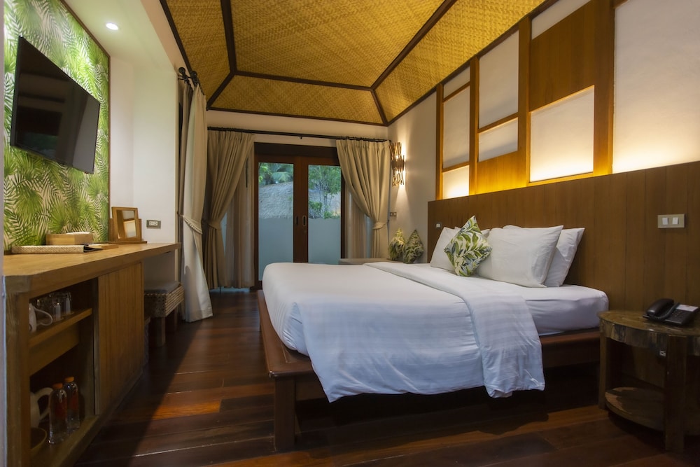 Tup Kaek Sunset Beach Resort and Spa 35/75
