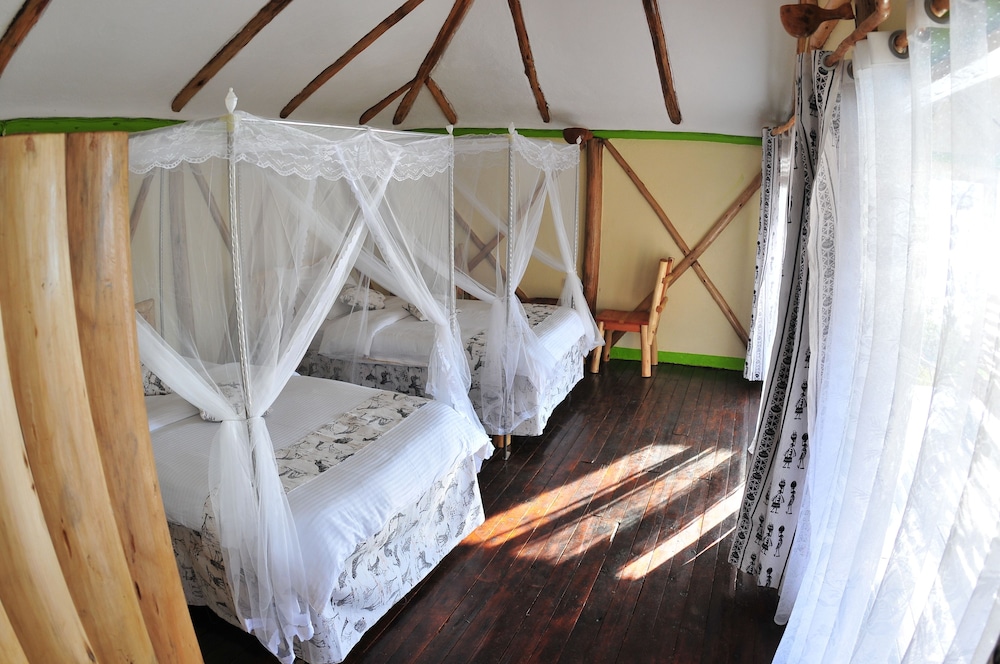 Lake Bunyonyi Rock Resort 13/50