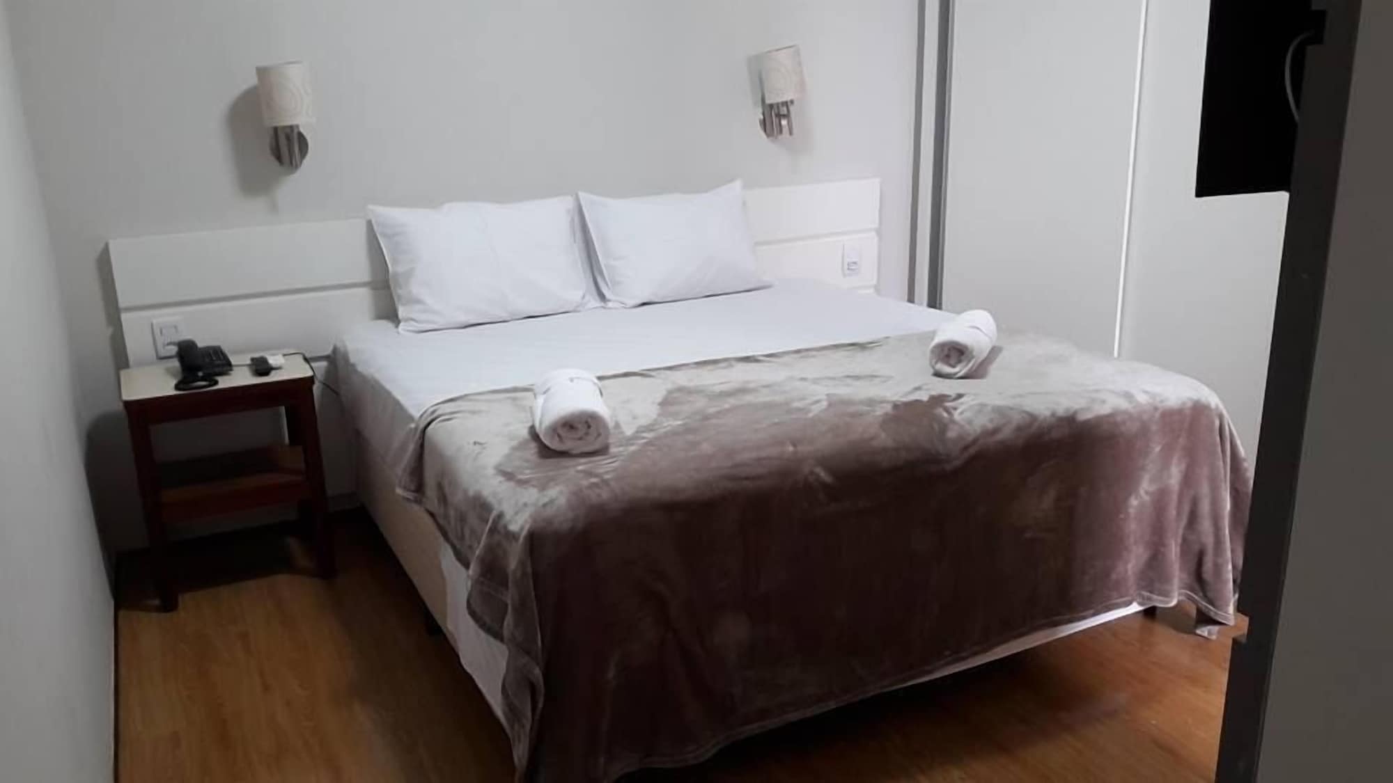 1 BEDROOM, TRADITIONAL, SUITE