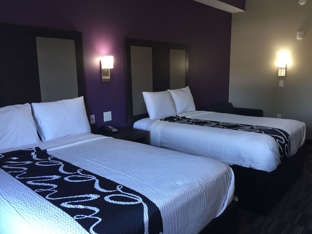 Home Inn And Suites 18/49