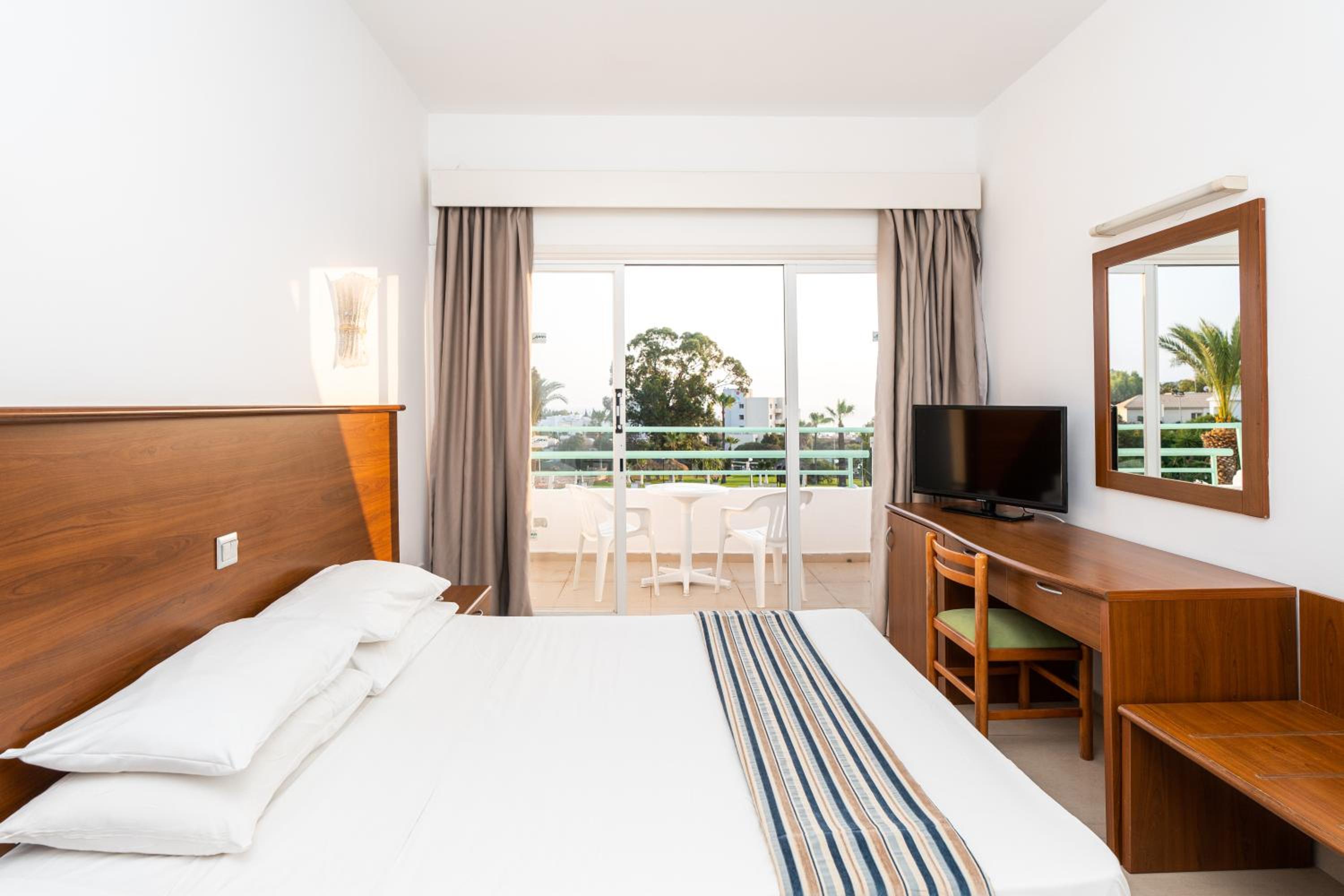 TWIN ROOM SEA VIEW