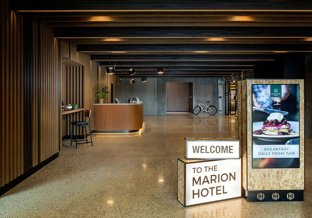 MARION HOTEL 10/70
