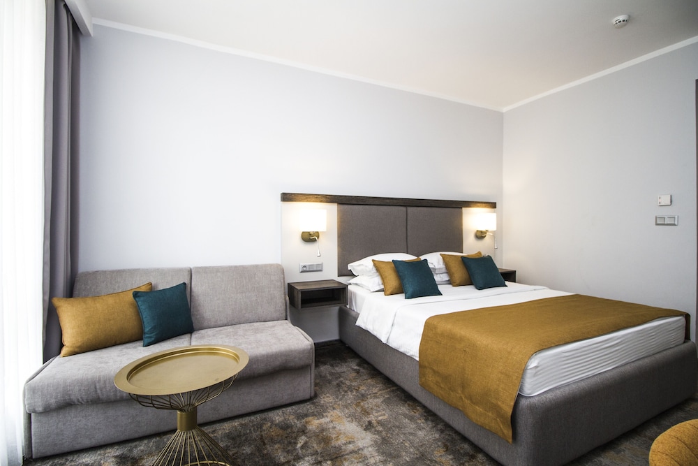 Best Western Plus Premium Inn 20/57