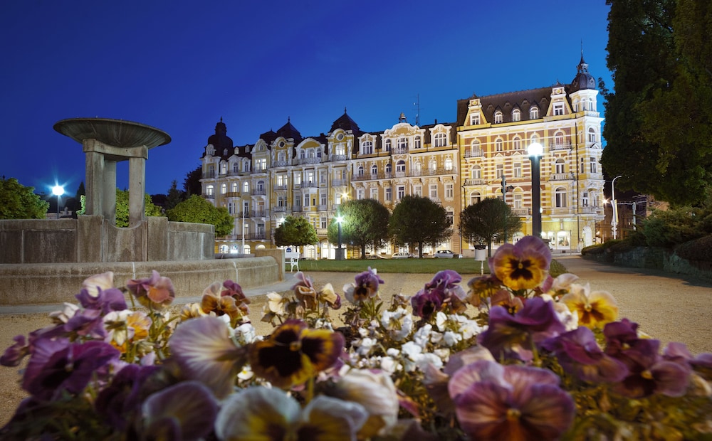 OREA SPA HOTEL PALACE ZVON 56/59