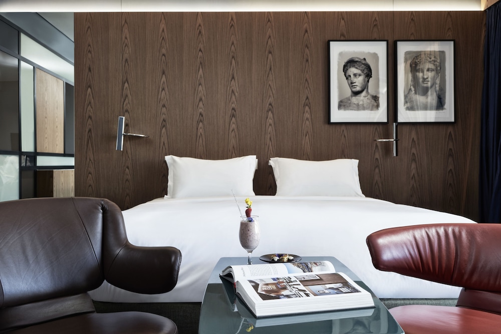 Athenswas Hotel 35/55