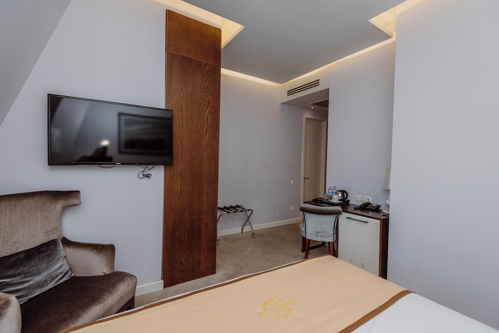 Golden Palace Batumi Hotel & Casino 36/50