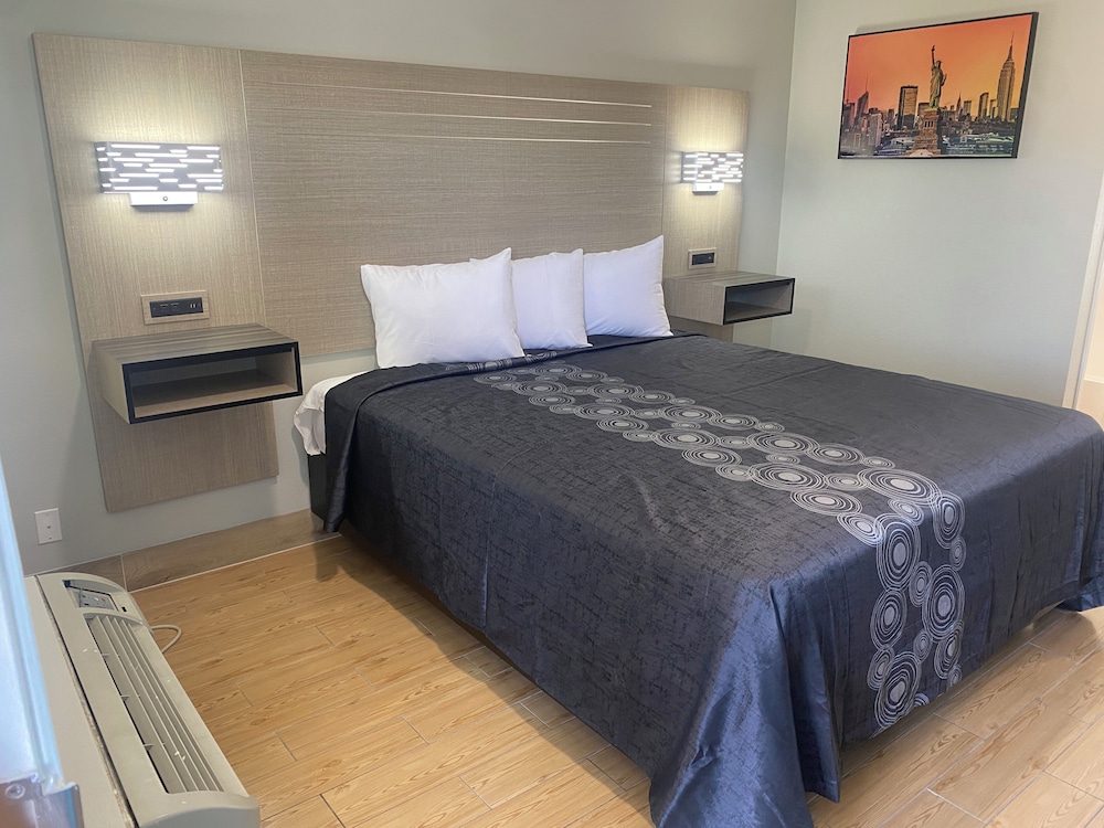 Mayfair Inn Ontario Airport 12/35