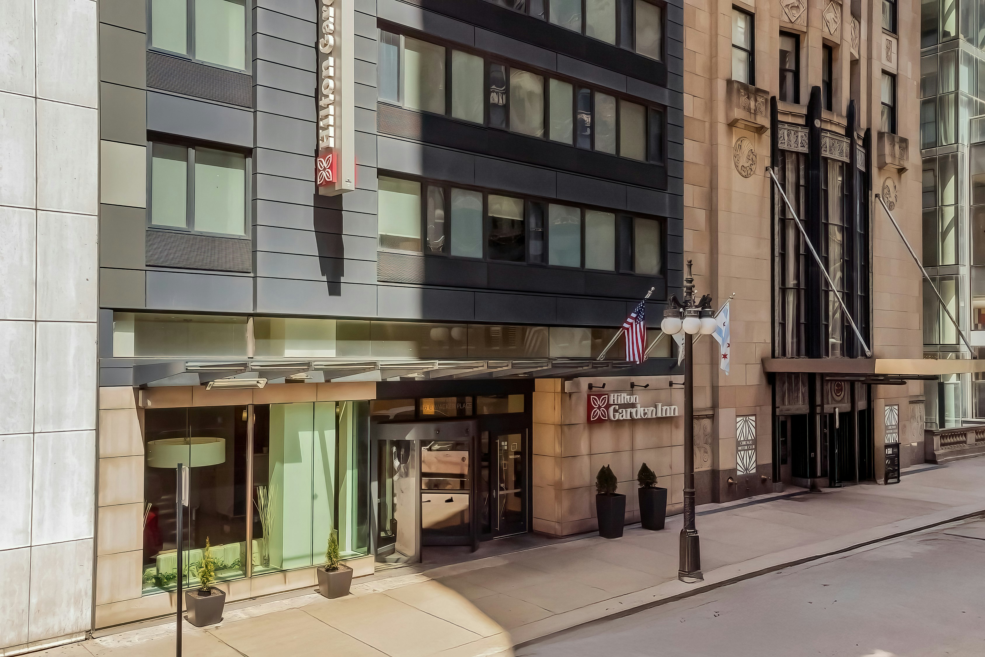 Hilton Garden Inn Chicago Downtown Riverwalk 40/43
