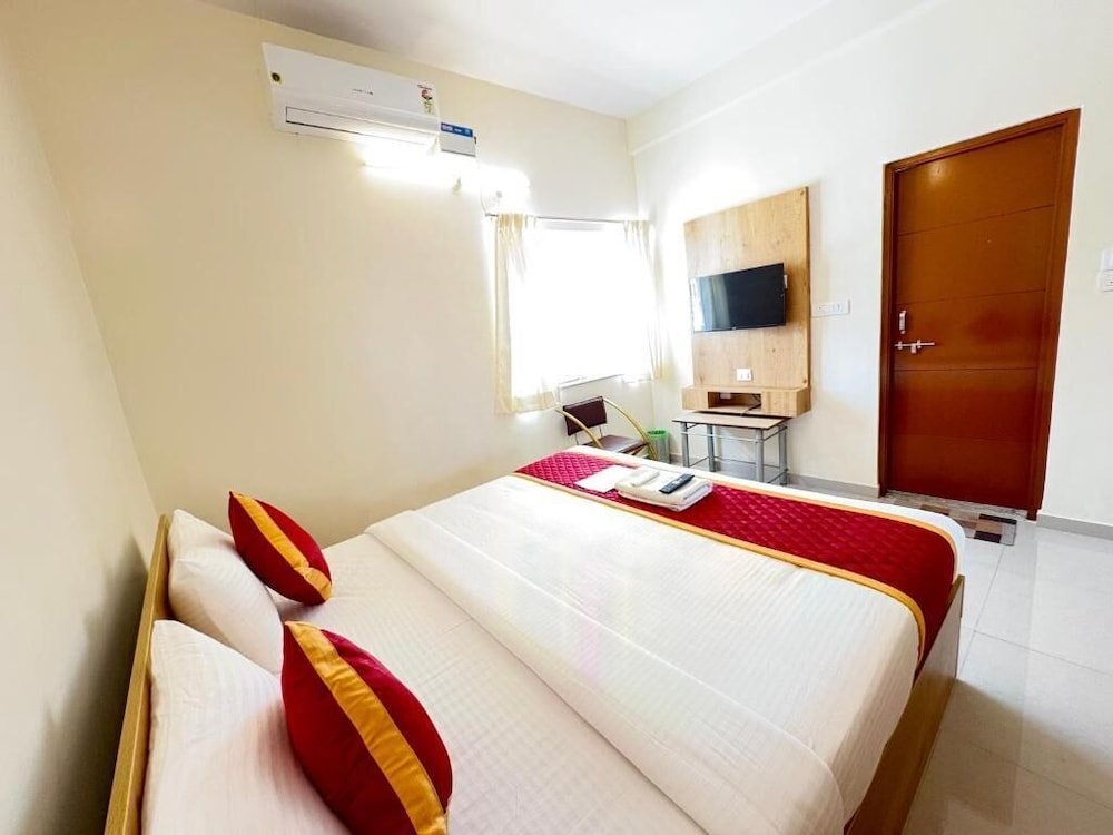 Sai Grand Villas and Hotel 8/50