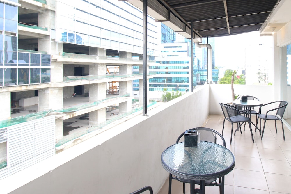 Residence 100 25/33