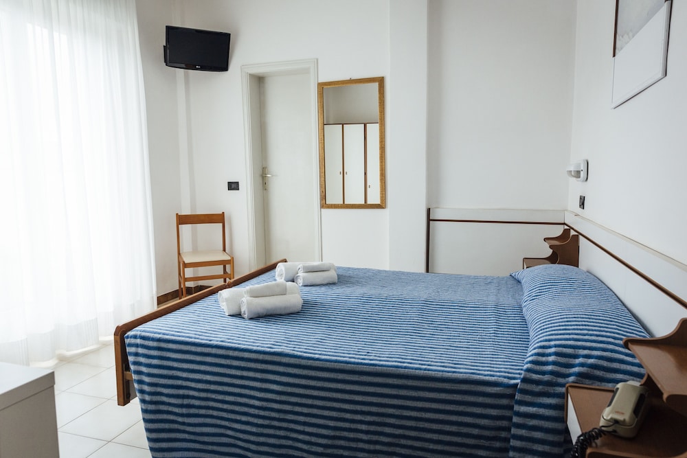 Hotel Montecarlo 18/68